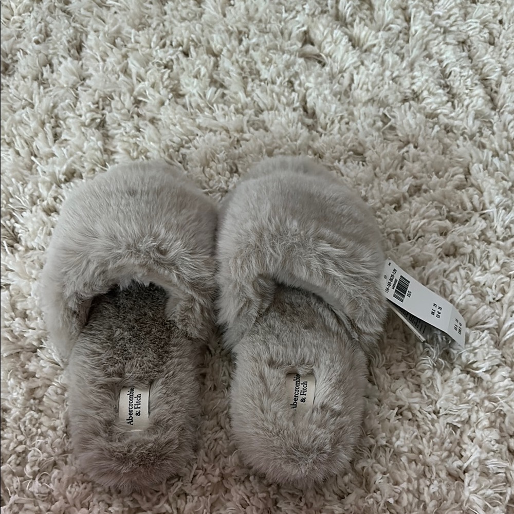 Abercrombie Slippers